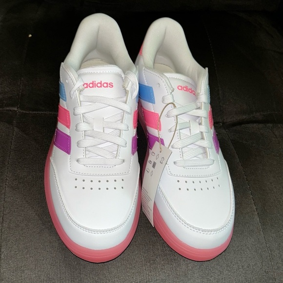 Adidas COURTBLOCK SHOES kids size 7 - Picture 2 of 5